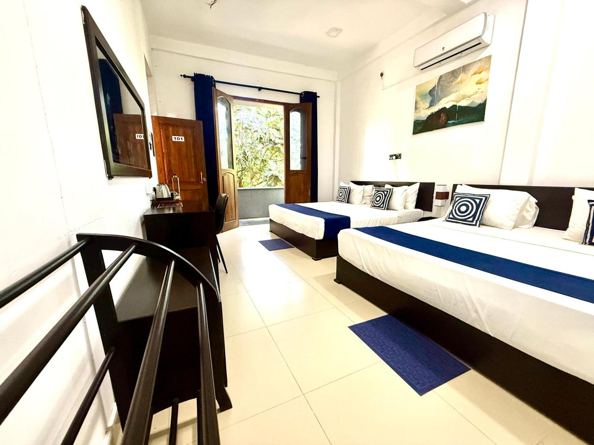 אנוראדפורה Divine Villa מראה חיצוני תמונה